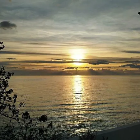 Melinas House سوزوبولي