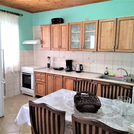 Melinas House بيت للعطل