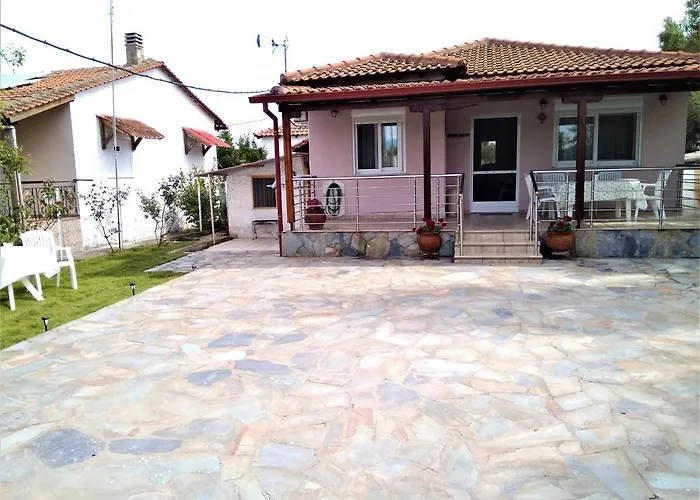 Melinas House Case de vacanță